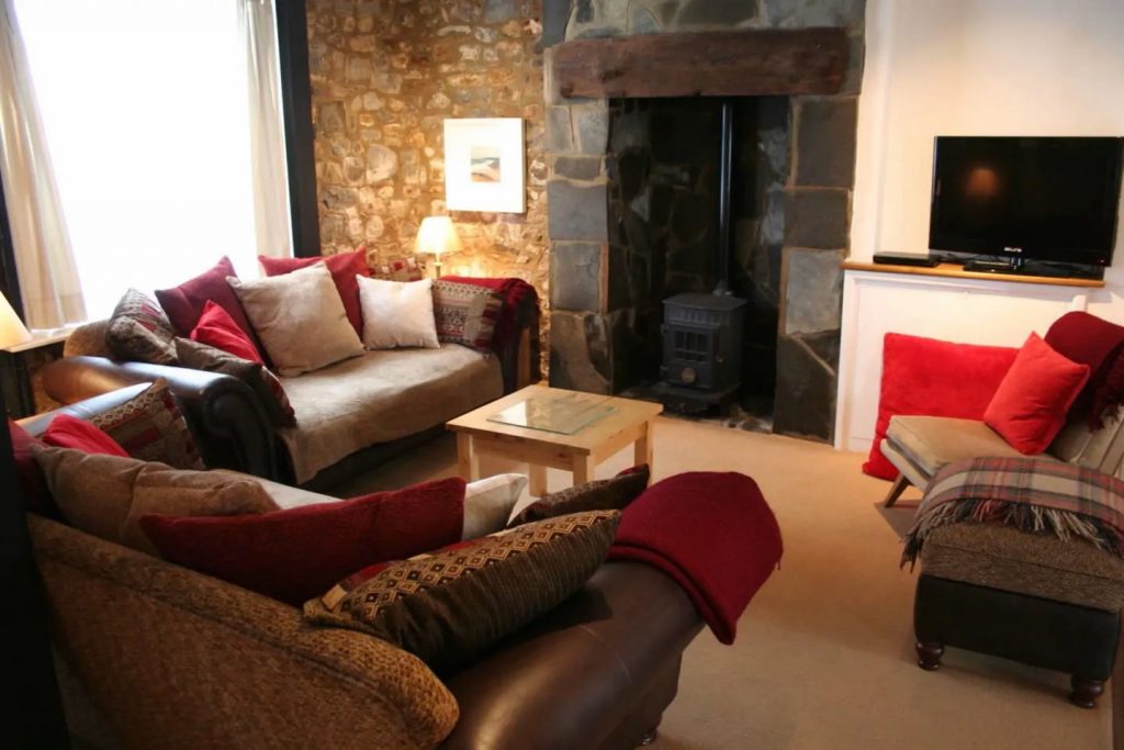 Spacious 4 bedroom holiday rental dorset