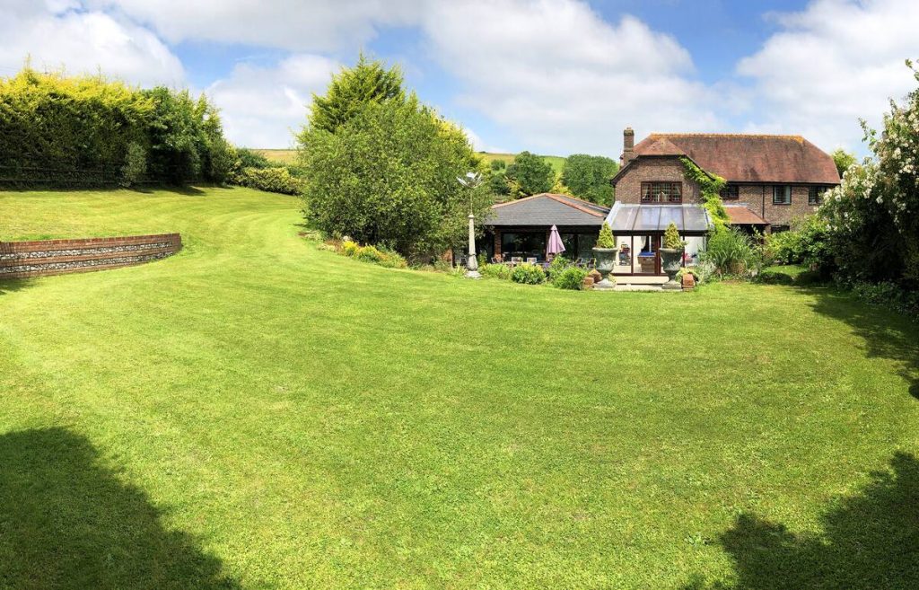 lodges with hot tubs in Dorset